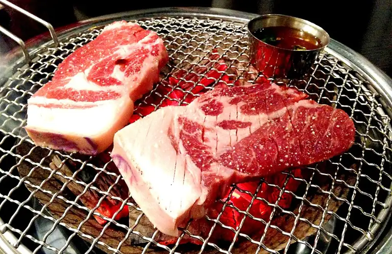 Heukdwaeji gui · grilled Jeju black pork