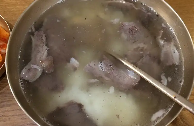 Gomtang · beef soup with rice