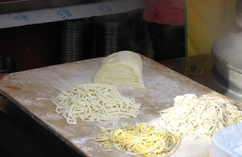 Sagol kalguksu · beef-bone noodle soup
