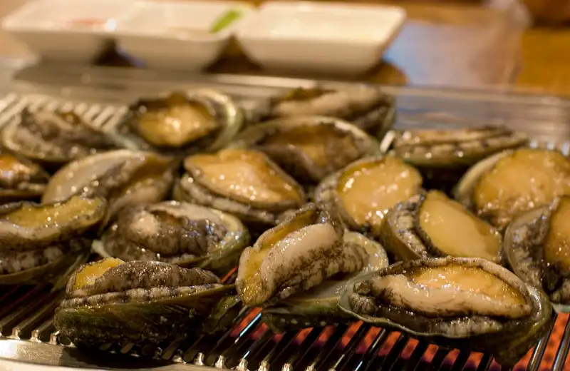 Abalone stone-pot rice or porridge