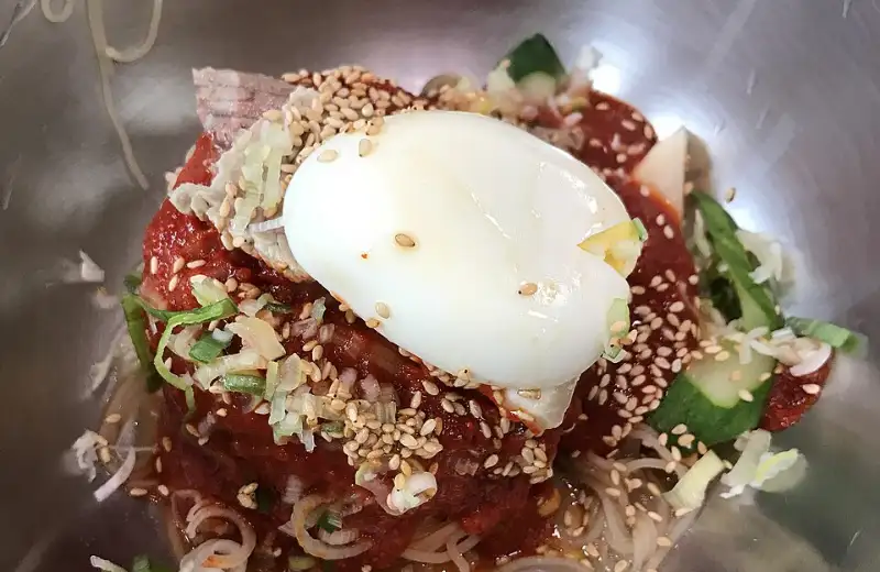 Naengmyeon · cold buckwheat noodles