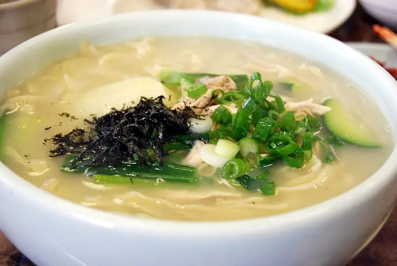 Korean knife-cut noodle soup