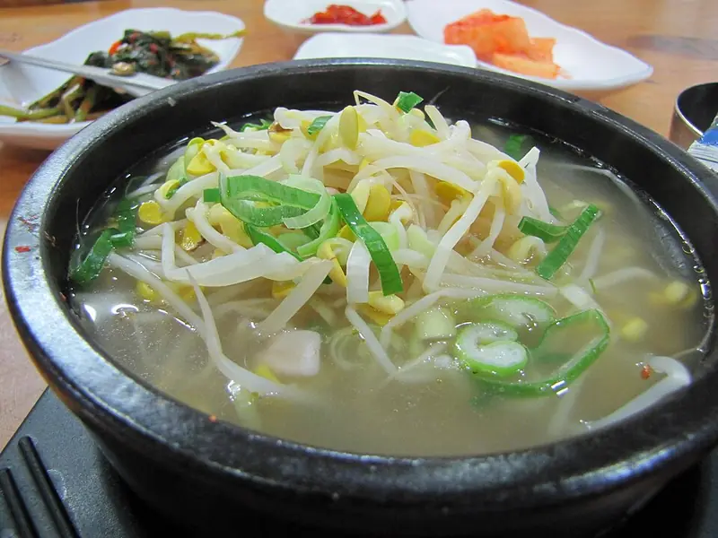 Soybean sprout soup with rice