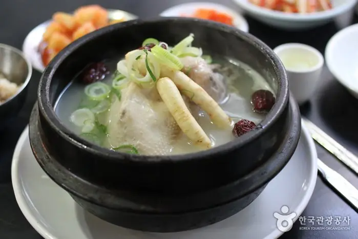 Food served at baekje-samgyetang